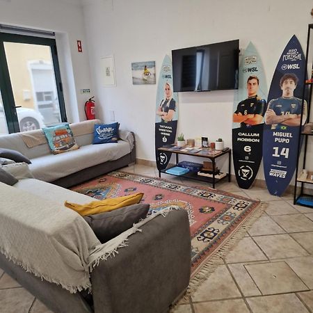 Wolley - Peniche Guesthouse 2 Bagian luar foto