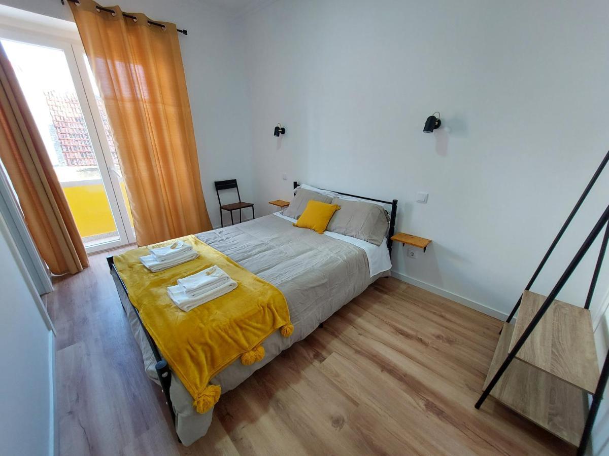 Wolley - Peniche Guesthouse 2 Bagian luar foto